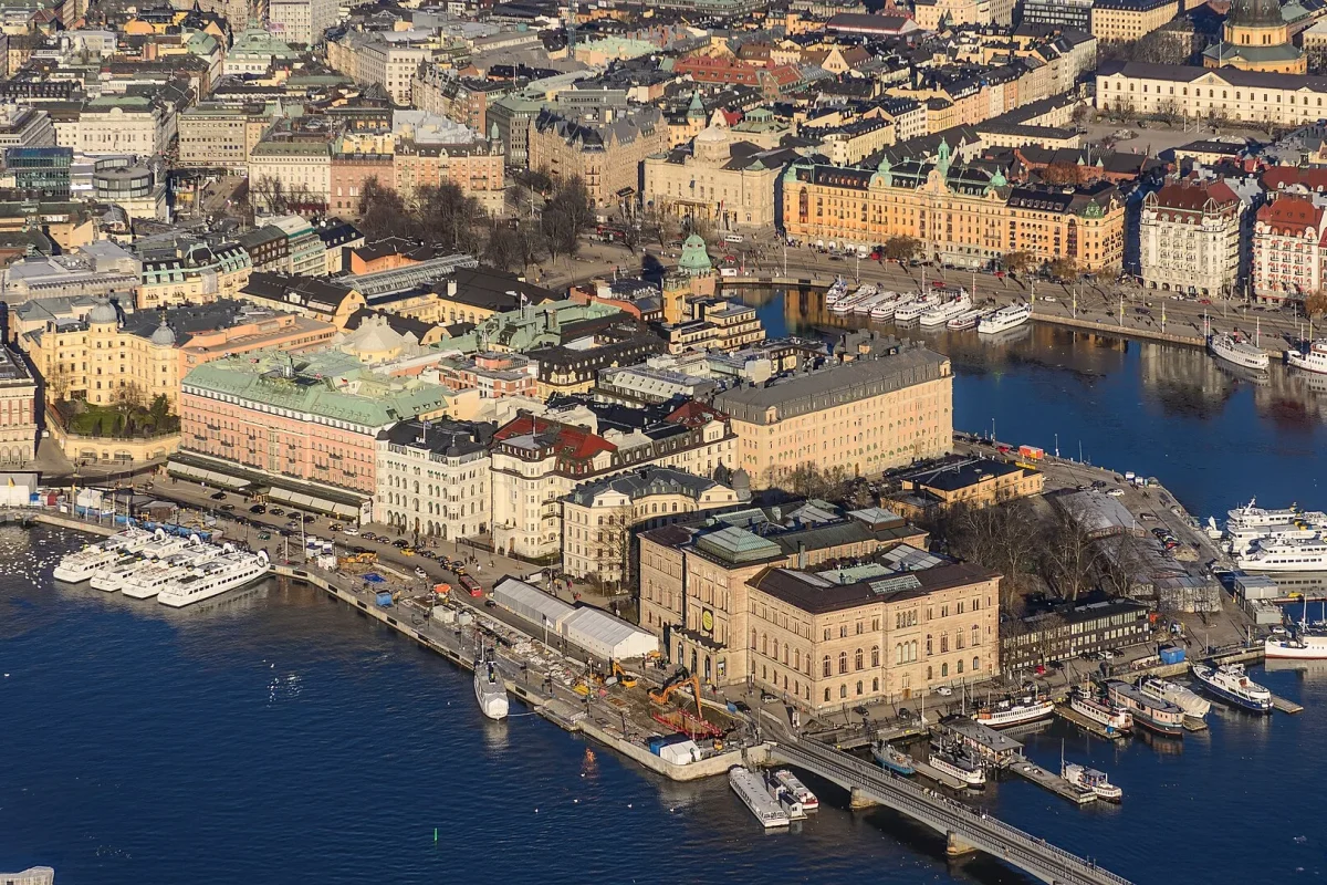 Stockholm’ün su kanallarıyla ayrılan merkezine havadan bakış