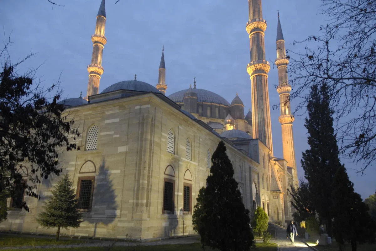 Edirne’de Selimiye Camii’nin kubbesi ve dört minaresi